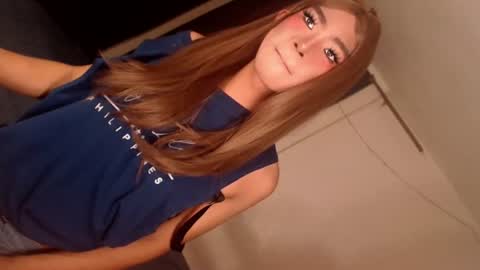 Snapshot of sasha_blade chatting on June 28, 1:00 am Sasha online show from June 28, 1:00 am