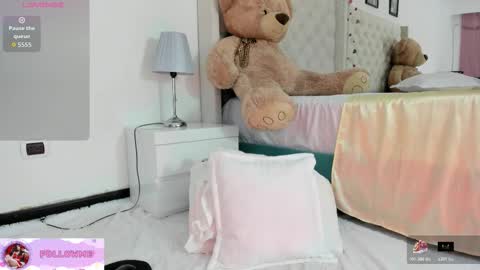 Snapshot of sasha_blake_ chatting on March 29, 12:05 pm Sasha online show from March 29, 12:05 pm