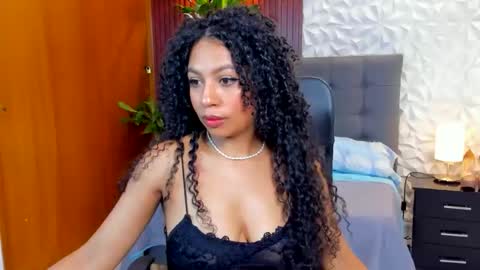 SASHA  online show from April 14, 3:18 pm