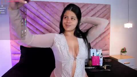 Snapshot of sasha_roldann chatting on July 16, 7:31 pm Sasha online show from July 16, 7:31 pm
