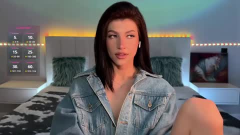 Hi everyone my name is Sasha   online show from April 25, 1:41 pm