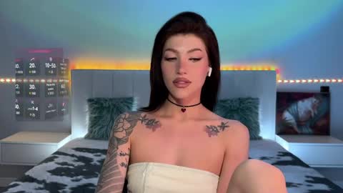 Hi everyone my name is Sasha   online show from April 27, 4:49 pm