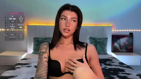 Snapshot of sasha_suprapro chatting on May 26, 5:42 pm Hi everyone my name is Sasha online show from May 26, 5:42 pm