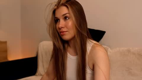 Snapshot of sashabonfire chatting on June 25, 5:28 pm Sasha online show from June 25, 5:28 pm
