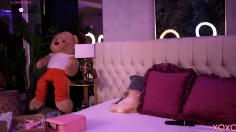 Dennise online show from November 1, 7:27 pm