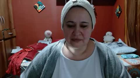 S A S H A R O S E online show from February 7, 12:20 pm