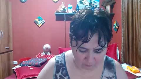 Snapshot of sasharosee2 chatting on April 25, 11:57 am S A S H A R O S E online show from April 25, 11:57 am