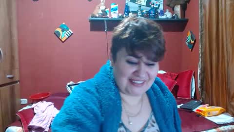 Snapshot of sasharosee2 chatting on April 25, 1:41 pm S A S H A R O S E online show from April 25, 1:41 pm