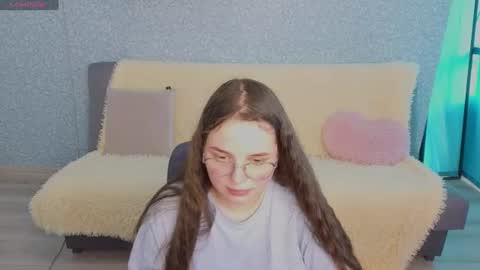 Snapshot of sashavibe chatting on June 8, 2:50 pm Sasha online show from June 8, 2:50 pm
