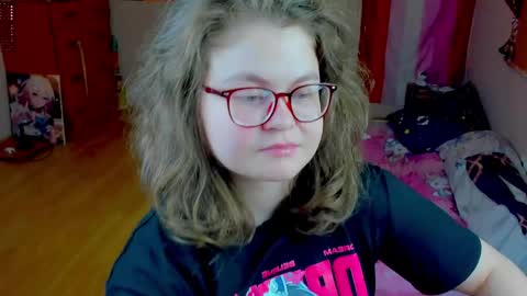 Snapshot of sashy_way chatting on May 6, 5:07 pm .Alexandra online show from May 6, 5:07 pm