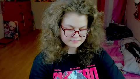 Snapshot of sashy_way chatting on May 18, 9:31 pm .Alexandra online show from May 18, 9:31 pm