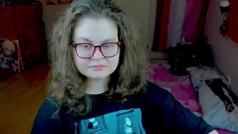 Snapshot of sashy_way chatting on June 4, 9:10 pm .Alexandra online show from June 4, 9:10 pm
