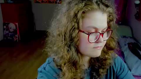 Snapshot of sashy_way chatting on June 11, 5:11 pm .Alexandra online show from June 11, 5:11 pm
