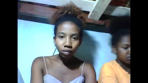 sasivia08 online show from April 8, 8:09 pm