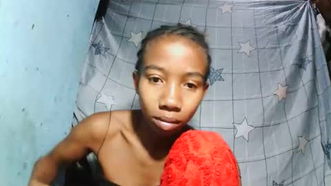 Snapshot of sasivia08 chatting on April 25, 6:27 am sasivia08 online show from April 25, 6:27 am