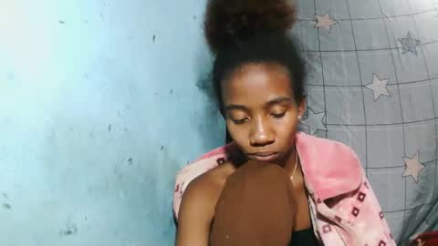 Snapshot of sasivia08 chatting on May 27, 8:50 pm sasivia08 online show from May 27, 8:50 pm