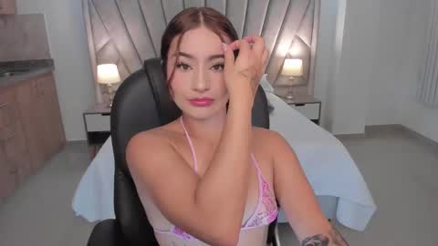 saskia litt online show from December 18, 4:29 am