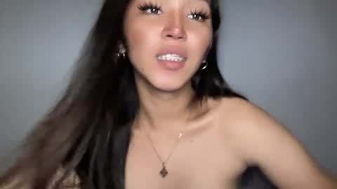 Sassygirl online show from February 22, 12:34 am