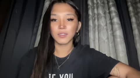 Sassygirl online show from April 18, 10:41 am