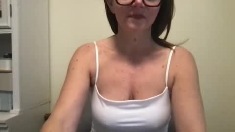 sassynsweetmilf online show from February 22, 1:20 pm