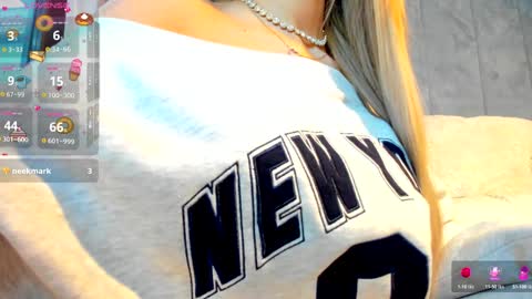 sassyt33n online show from January 19, 7:34 am