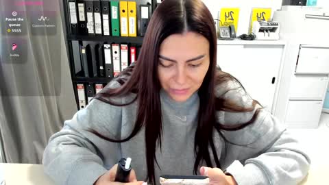 sassytiff online show from October 27, 12:53 pm