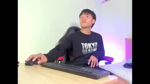 Evans Williams online show from February 17, 7:31 pm