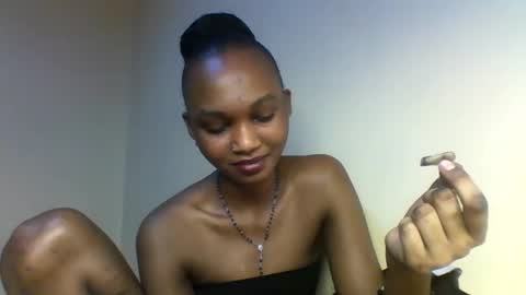 Snapshot of sasy_tina chatting on February 20, 12:51 am Tina online show from February 20, 12:51 am