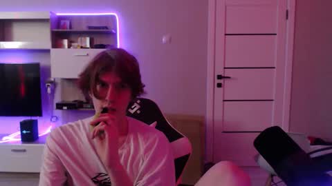 Kristof online show from February 10, 12:48 am