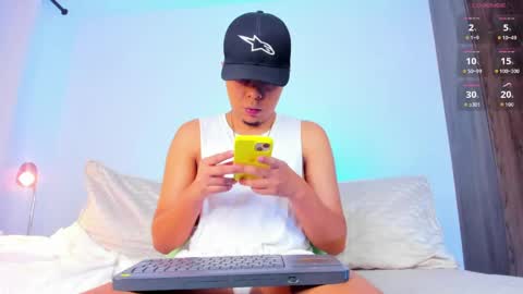 Snapshot of satanas_333 chatting on May 19, 12:27 am online show from May 19, 12:27 am