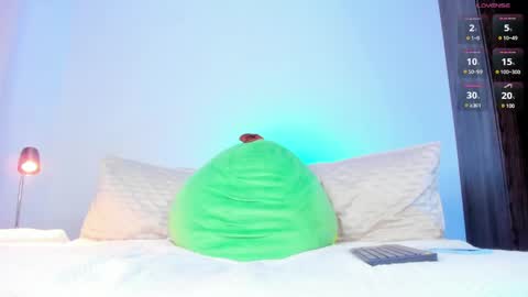 Snapshot of satanas_333 chatting on June 4, 7:03 am online show from June 4, 7:03 am