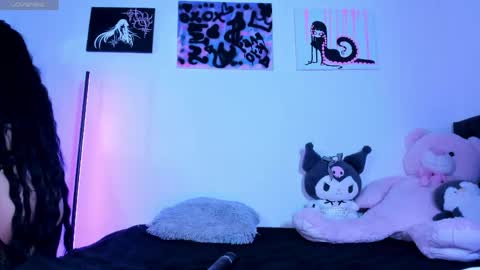 Snapshot of satanbabee_ chatting on May 14, 11:22 pm im expecting 300 thumbs up on my altar online show from May 14, 11:22 pm