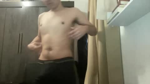 Snapshot of sathegoodboy chatting on June 12, 1:32 pm Sat online show from June 12, 1:32 pm