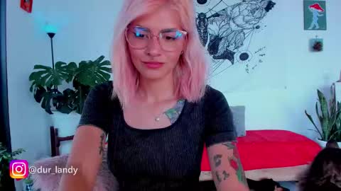 Snapshot of satomimori chatting on November 18, 7:29 pm im Jessi Independet Model online show from November 18, 7:29 pm