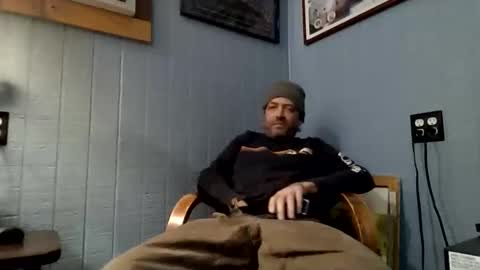 Snapshot of saturday8877 chatting on January 1, 9:07 am Saturday online show from January 1, 9:07 am