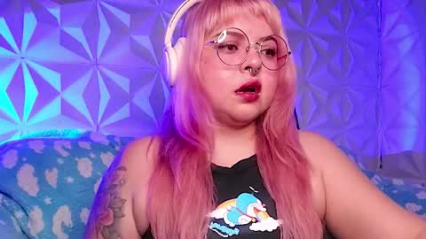 Gina George online show from April 12, 9:53 pm