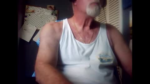 Snapshot of satyr64 chatting on May 8, 6:13 pm satyr64 online show from May 8, 6:13 pm