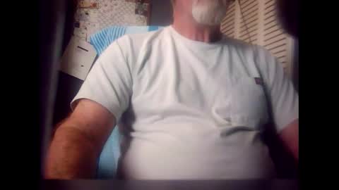 Snapshot of satyr64 chatting on May 21, 5:20 pm satyr64 online show from May 21, 5:20 pm