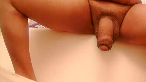 Snapshot of saucy_latino chatting on March 9, 7:05 pm ElVergone online show from March 9, 7:05 pm