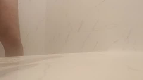 Snapshot of saucy_latino chatting on September 30, 12:32 pm ElVergone online show from September 30, 12:32 pm