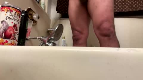 Snapshot of saucy_latino chatting on October 25, 3:36 am ElVergone online show from October 25, 3:36 am