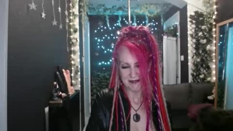 SaucySky online show from November 28, 7:27 pm