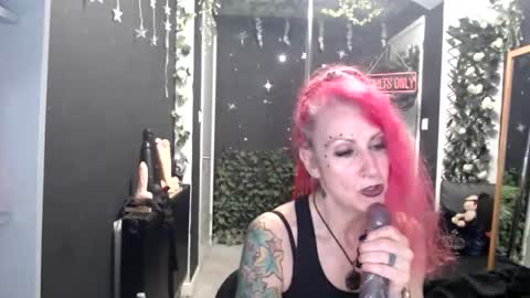 SaucySky online show from March 18, 10:02 pm