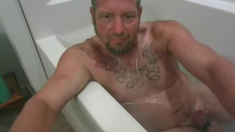 Snapshot of saulgood_ chatting on June 18, 9:19 pm saulgood_ online show from June 18, 9:19 pm