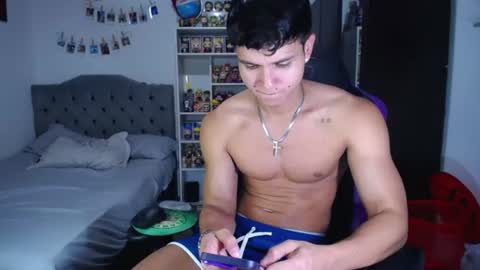 Snapshot of saulomiralles chatting on June 14, 10:23 pm Saulo online show from June 14, 10:23 pm
