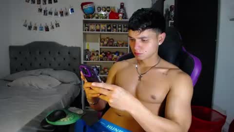 Snapshot of saulomiralles chatting on June 19, 11:08 pm Saulo online show from June 19, 11:08 pm