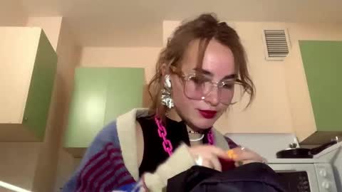 Martha online show from October 23, 6:06 pm