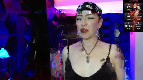 Snapshot of sauvage_lilith chatting on May 8, 3:34 am lilith online show from May 8, 3:34 am