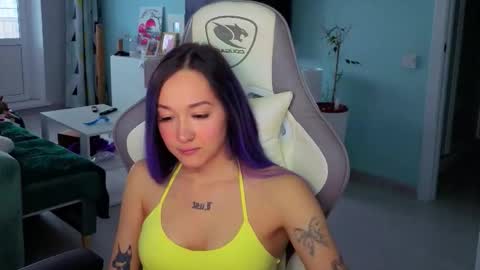 Ariel online show from March 18, 3:20 am