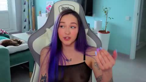 Ariel online show from April 17, 3:53 am